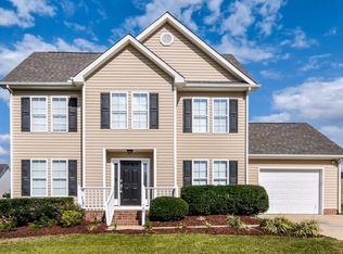100 N Lintel Dr, Fuquay Varina, NC 27526