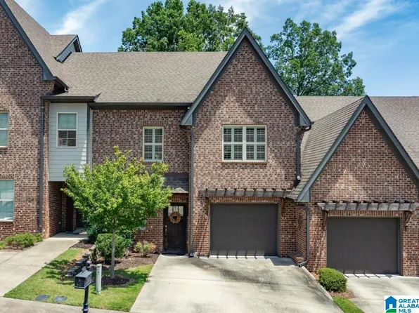 437 Sunbelt Dr, Bessemer, AL 35022