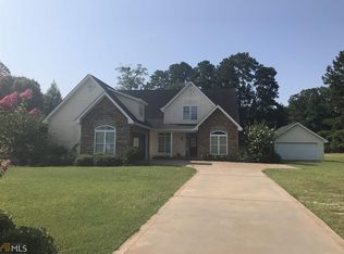 208 Hedge Row, Dublin, GA 31021