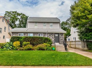 1996 Oakmere Drive, Baldwin, NY 11510