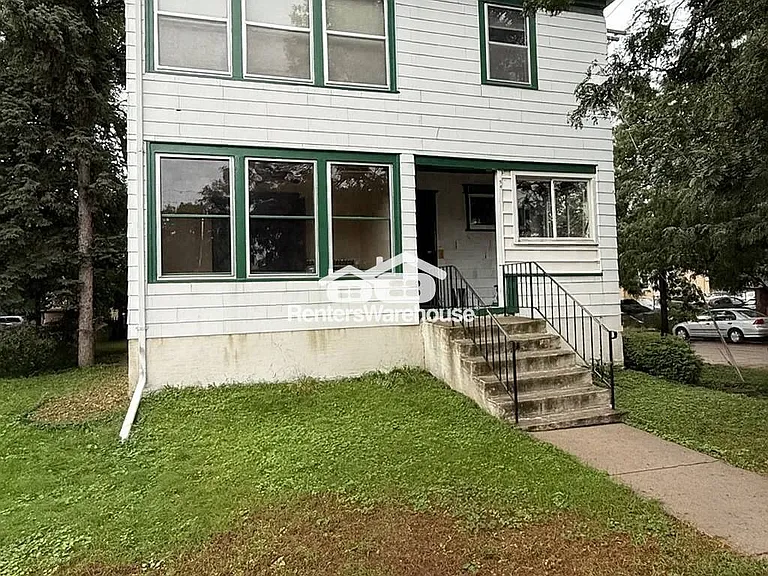 1700 Como Ave SE #1 — Photo 1