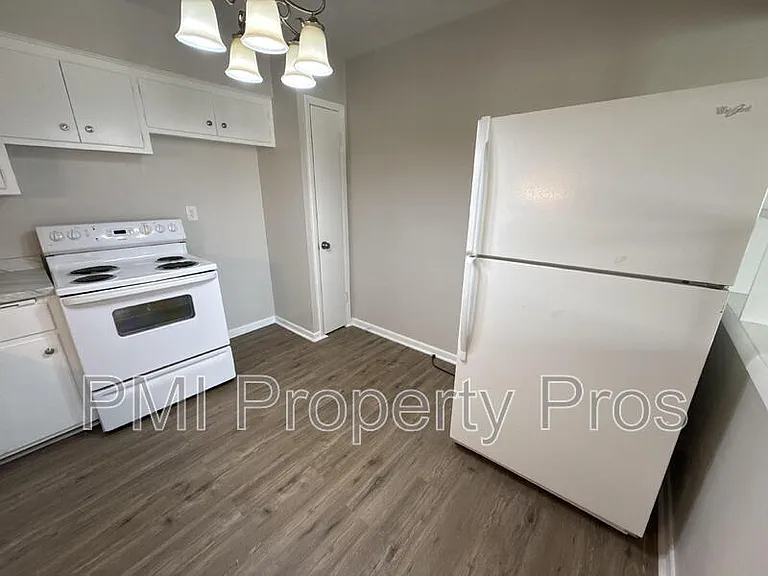 7701 W Hampton Ave #2 — Photo 8
