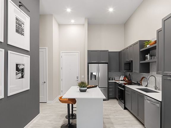 3rd image of 100 Boucle Jeanne Cir #2B-2Ba-1189Sqft