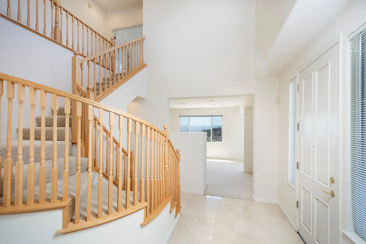 4 bed, 3.5 bath, 2770 sqft, $8,800 — Photo 4