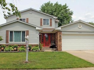 41600 Metaline Dr, Canton, MI 48187