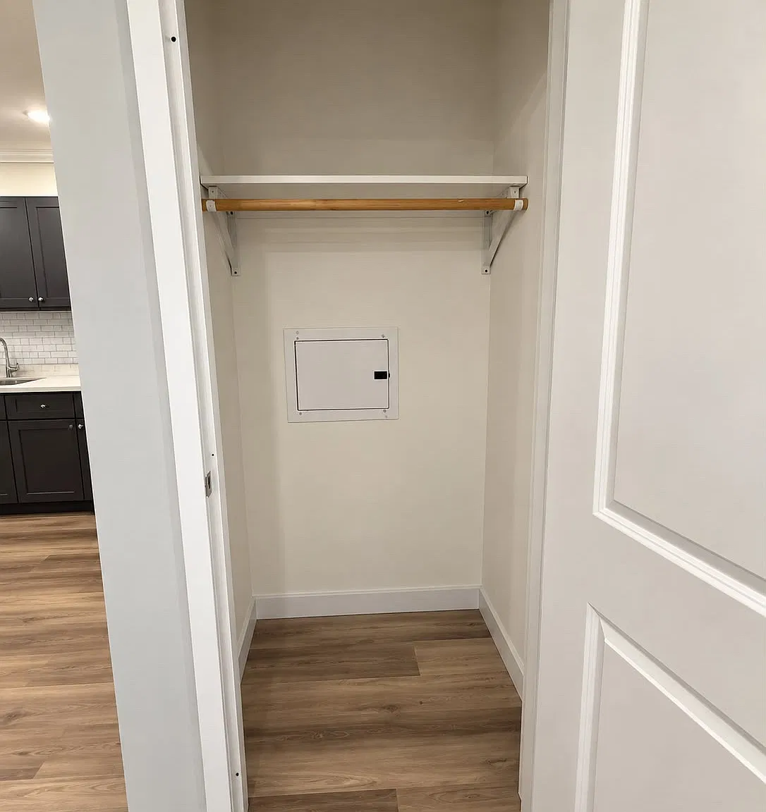 2 bed, $1,963 — Photo 4