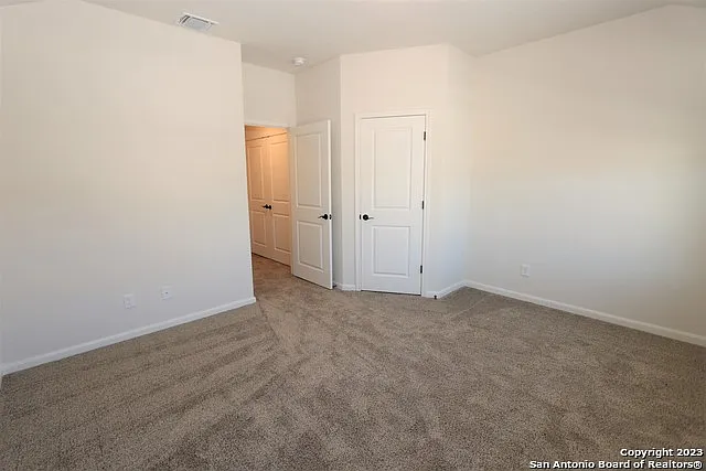 2203 Lynwood Bnd #101 — Photo 14