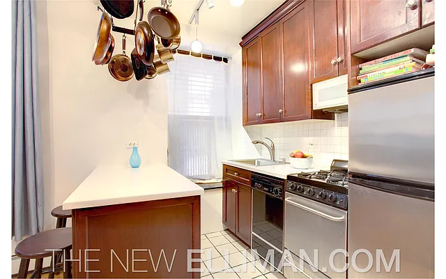 Sold by Douglas Elliman | media 2