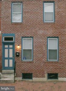 213 Elm St, Camden, NJ, 08102