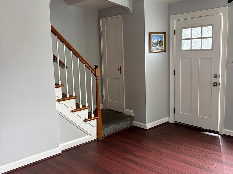 1542 Becklow Ave — Photo 13