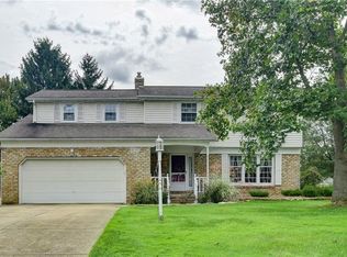 105 Creston Dr, Youngstown, OH
