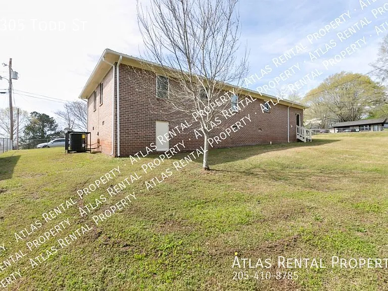 3305 Todd St — Photo 4