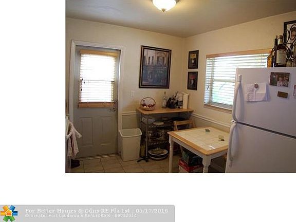 5th image of 462 NW 17th Pl #462