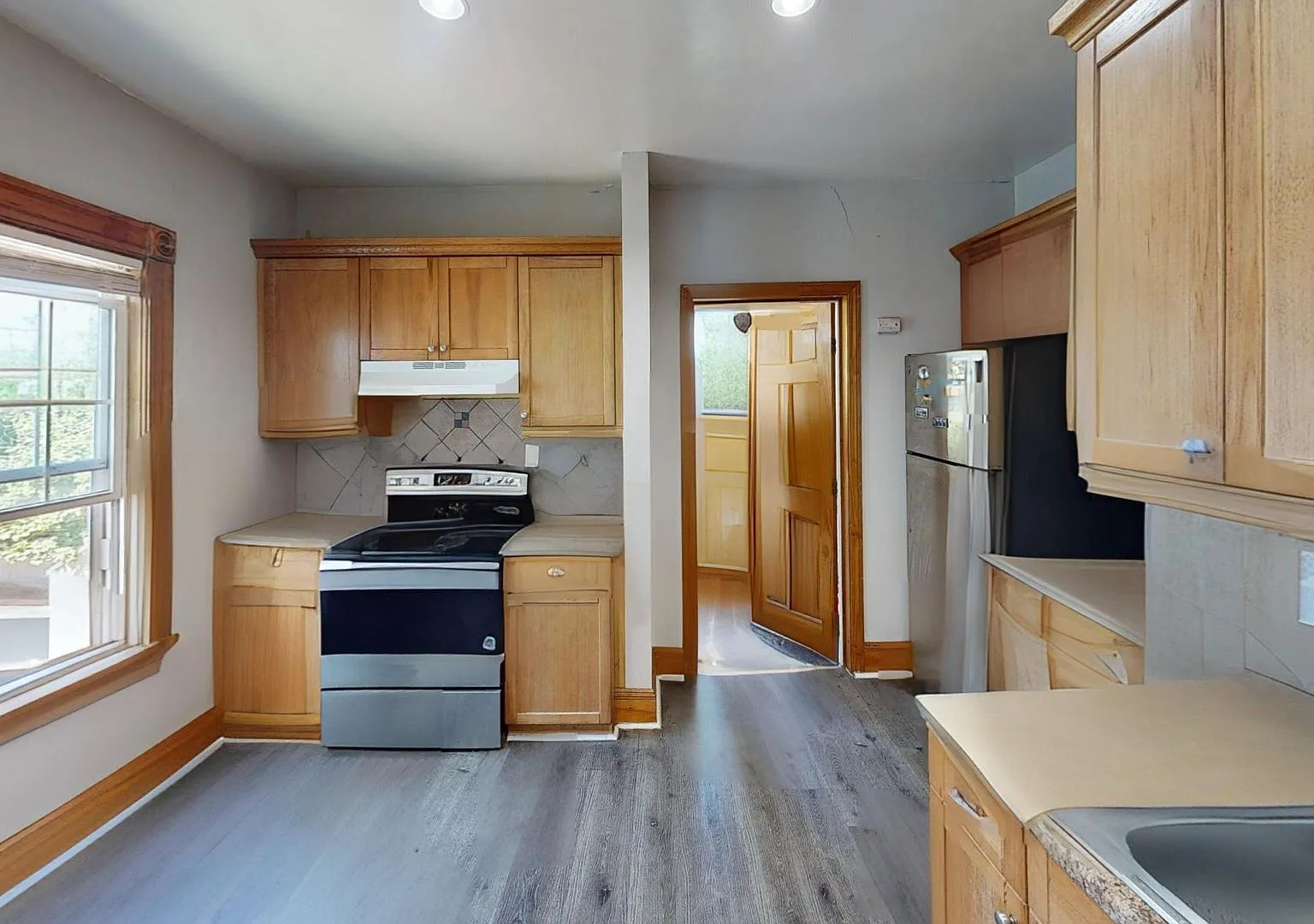 Sunny 4 Bed in Roxbury .5mi from the Orange Line — Photo 1