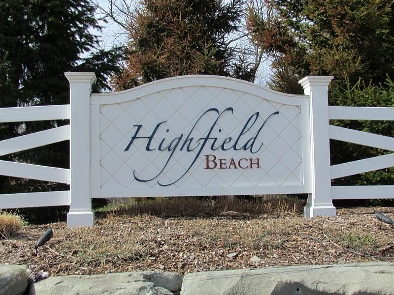 1st image of Highfield Beach Dr