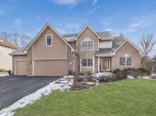 492 Waubonsee Cir, Oswego, IL 60543