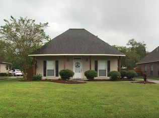 11067 Garrett Dr, Gonzales, LA 70737