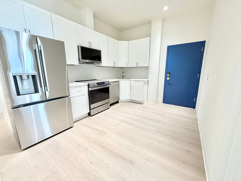 1256 Howard — Photo 19