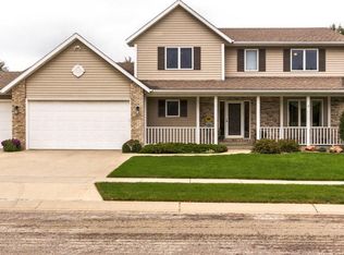 2403 Churchill Ln NE, Rochester, MN 55906