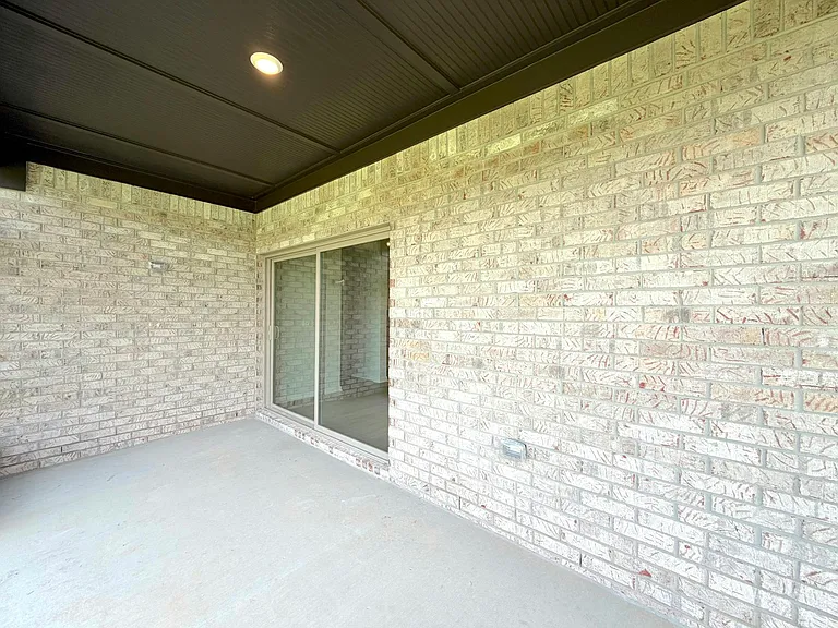 121 Clift Creek Dr — Photo 37