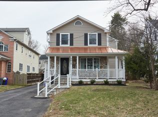 5612 Greentree Rd, Bethesda, MD 20817