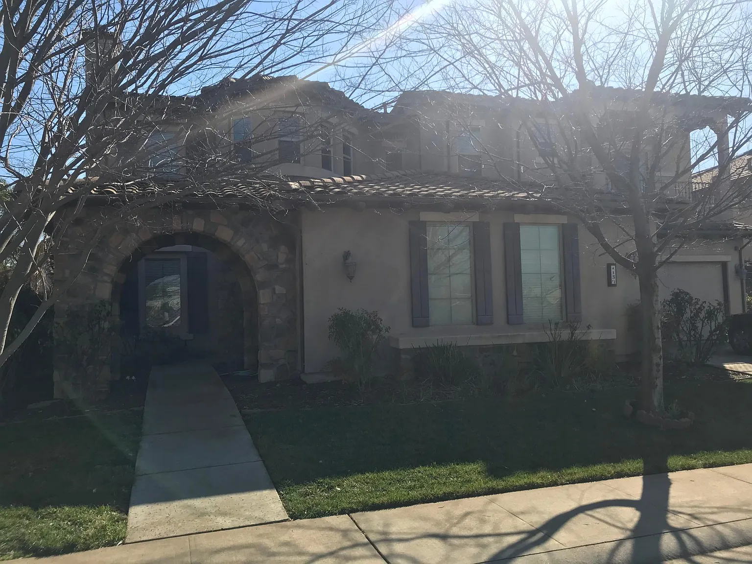 4 bed, 3.5 bath, 4500 sqft, $3,500 — Photo 2