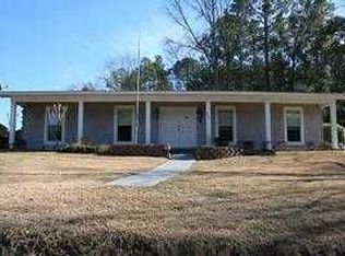 7701 Saint Joan Dr, Mobile, AL 36619