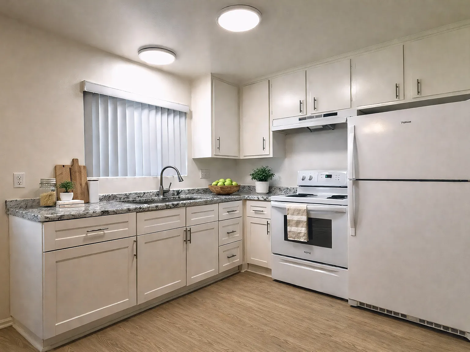 970 Mission Dr — Photo 4