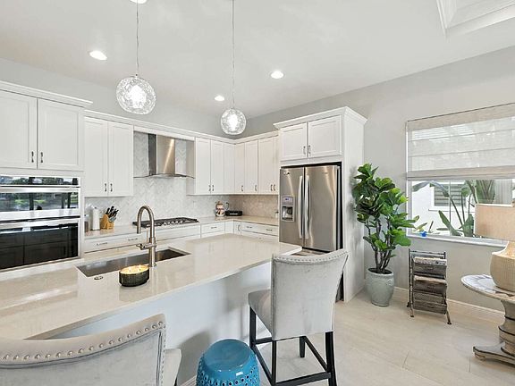 5th image of 9020 Mayreau Way