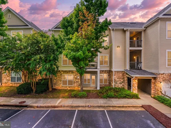 5170 William Colin Ct APT A, Centreville, VA 20120