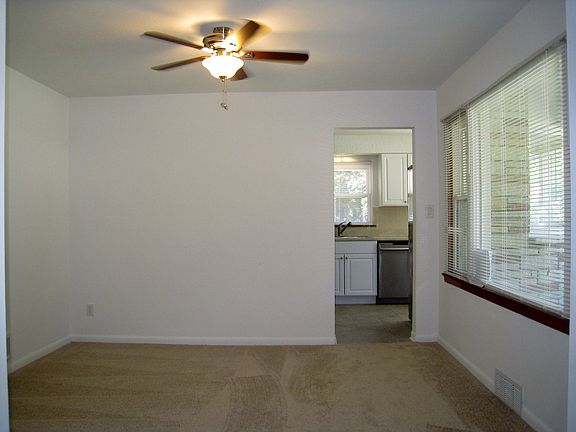 3rd image of 524 Kirkwood Ave