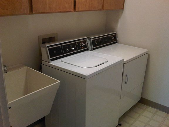 Avonlea Laundry_06032016