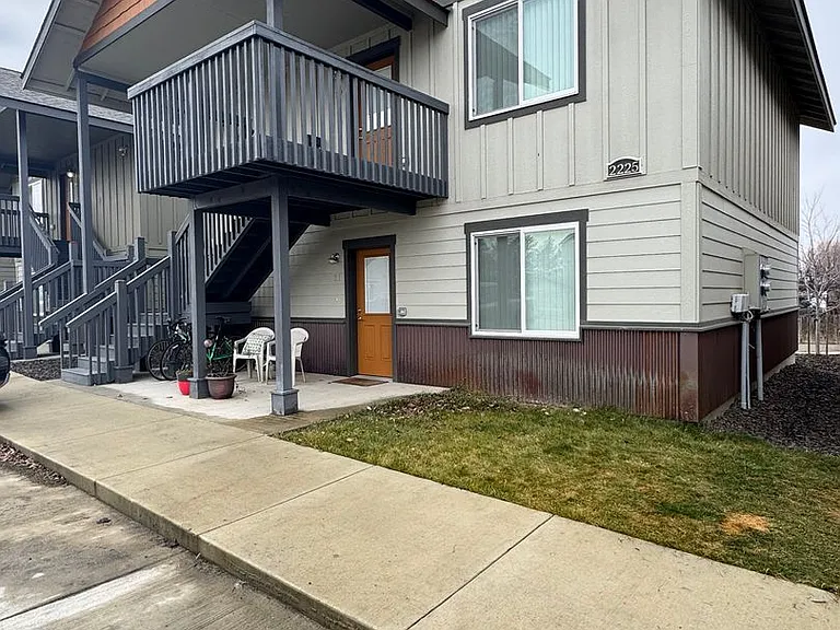 2225 N Airport Rd — Photo 16