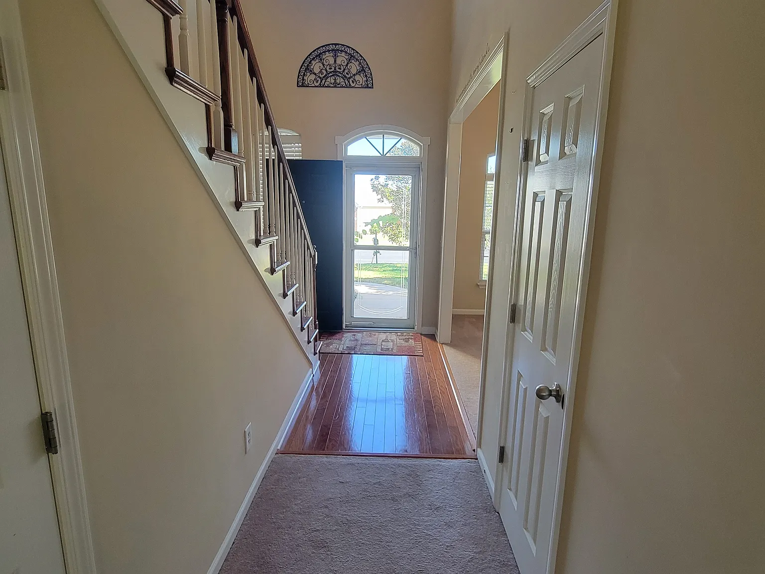 3 bed, 2532 sqft, $2,445 — Photo 4