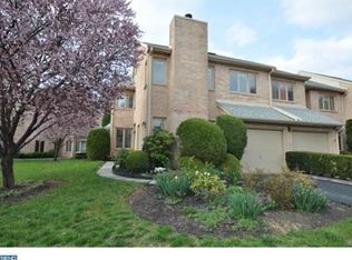 82 Militia Hill Dr, Wayne, PA 19087