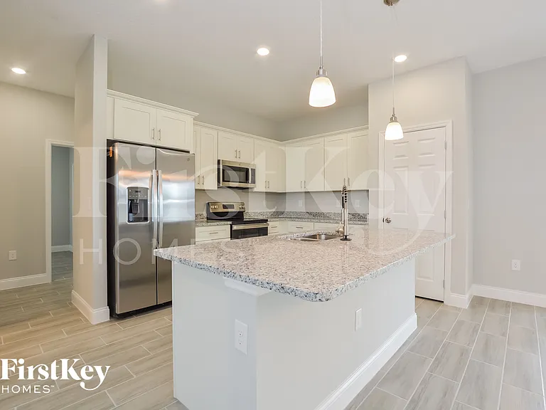 308 Camellia Ct — Photo 7