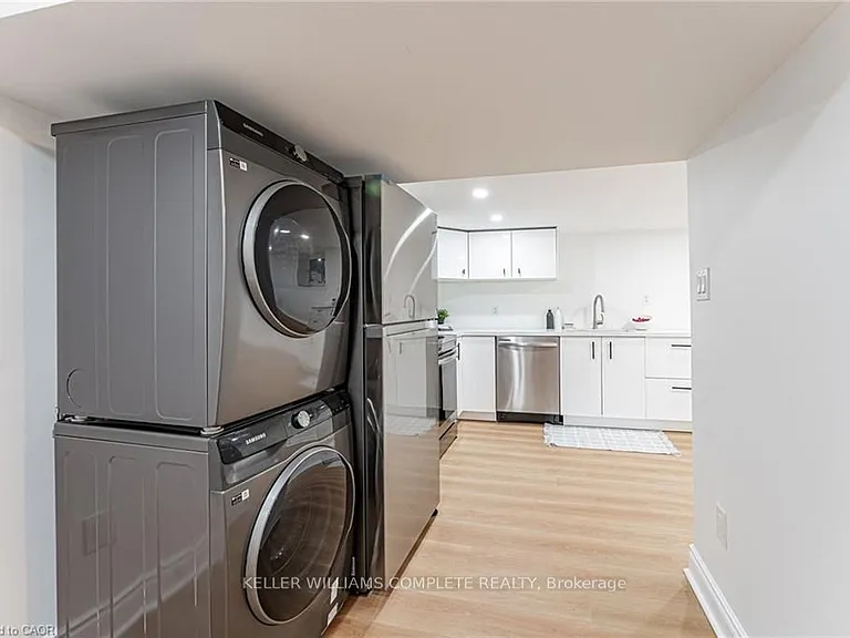 15 Barnesdale Ave N #2 — Photo 5