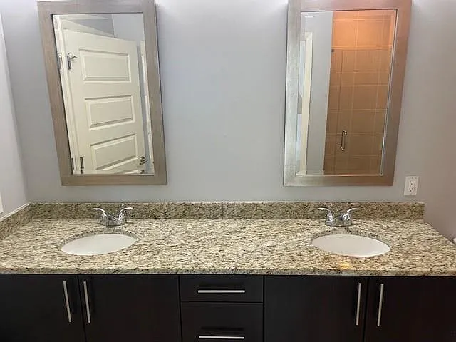 1080 Peachtree St NE #2204 — Photo 11
