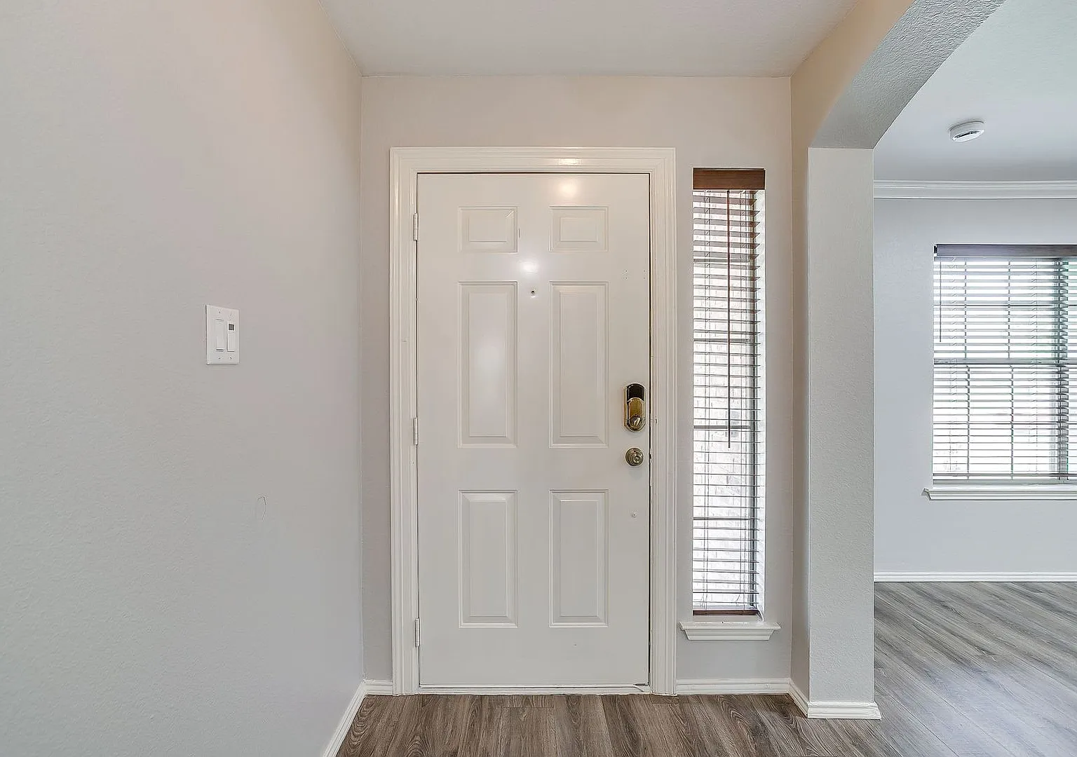 Large 3 Bed, 2 Bath Home in Grand Prairie Ready for New Tenants- Mansfield ISD- 75052 — Photo 3
