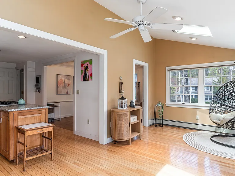 51 Lynn Fells Pkwy — Photo 14
