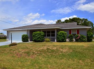 1054 Persian Ln, Sebastian, FL 32958