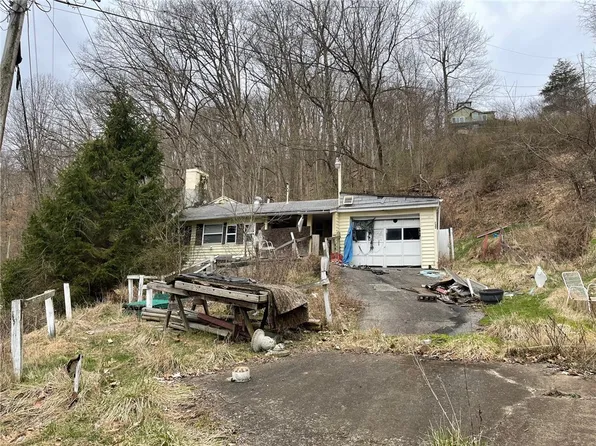 132 Rummel Rd, Ford City, PA 16226