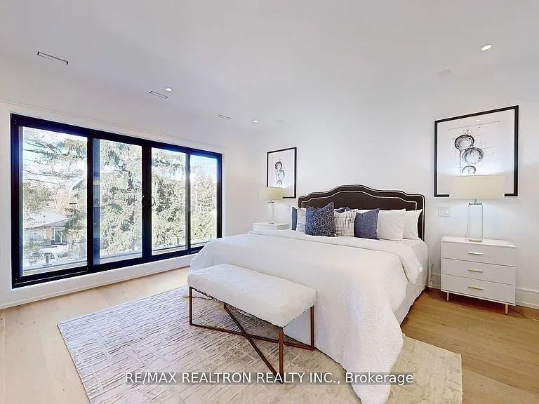 84 Murray Dr — Photo 20