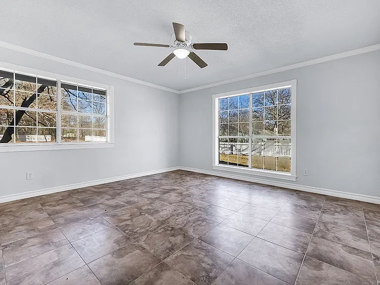 2607 Lonnie Ln — Photo 34