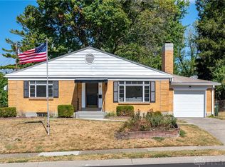 9 Foxridge Dr, Dayton, OH 45429