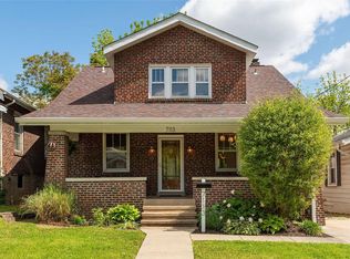 7113 Glades Ave, Saint Louis, MO 63117