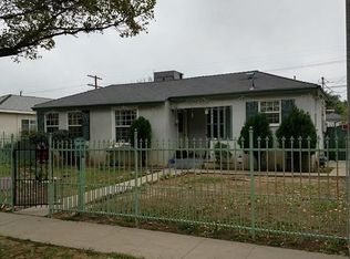 17960 Hartland St, Reseda, CA 91335