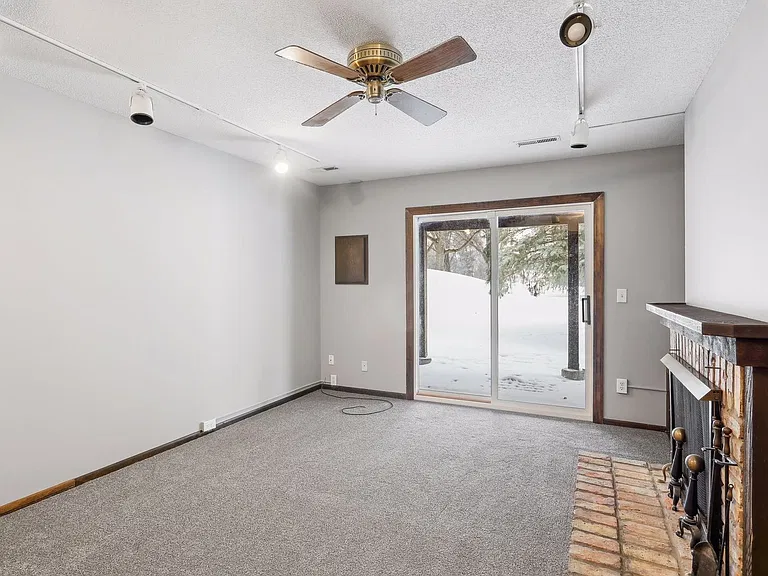 12346 Drake St NW — Photo 24