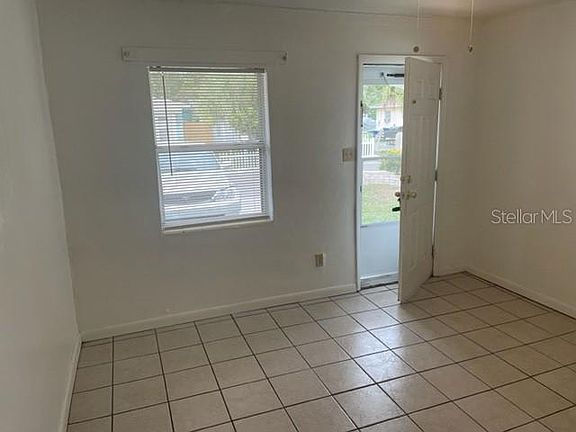2nd image of 1407 Taft Ave #A