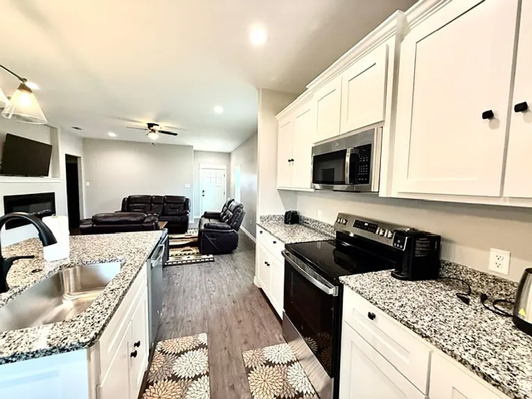 7804 Freedom Crest Ave — Photo 9